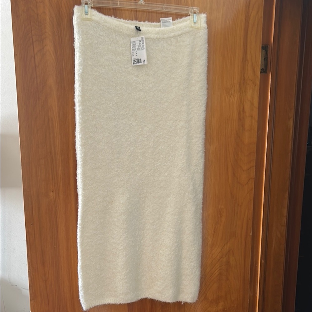 Elegant Cream Skirt